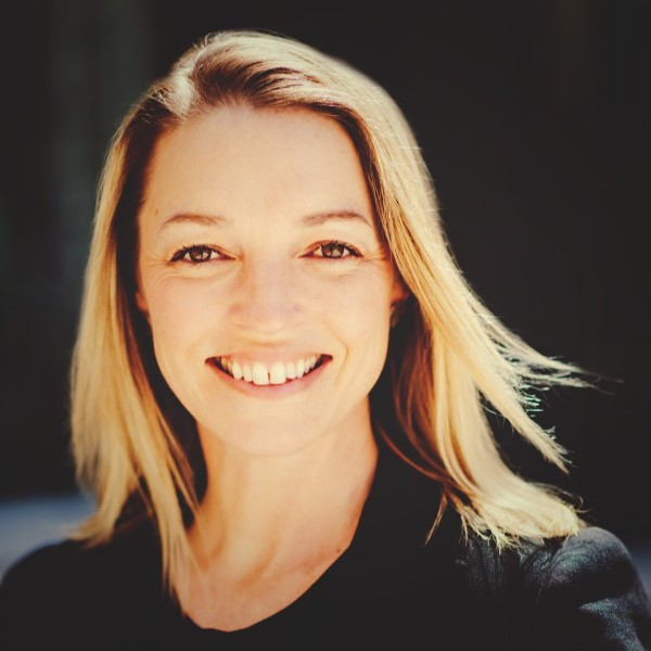 Lara Johnson avatar image