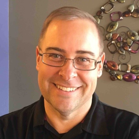 Tom Pohl avatar image