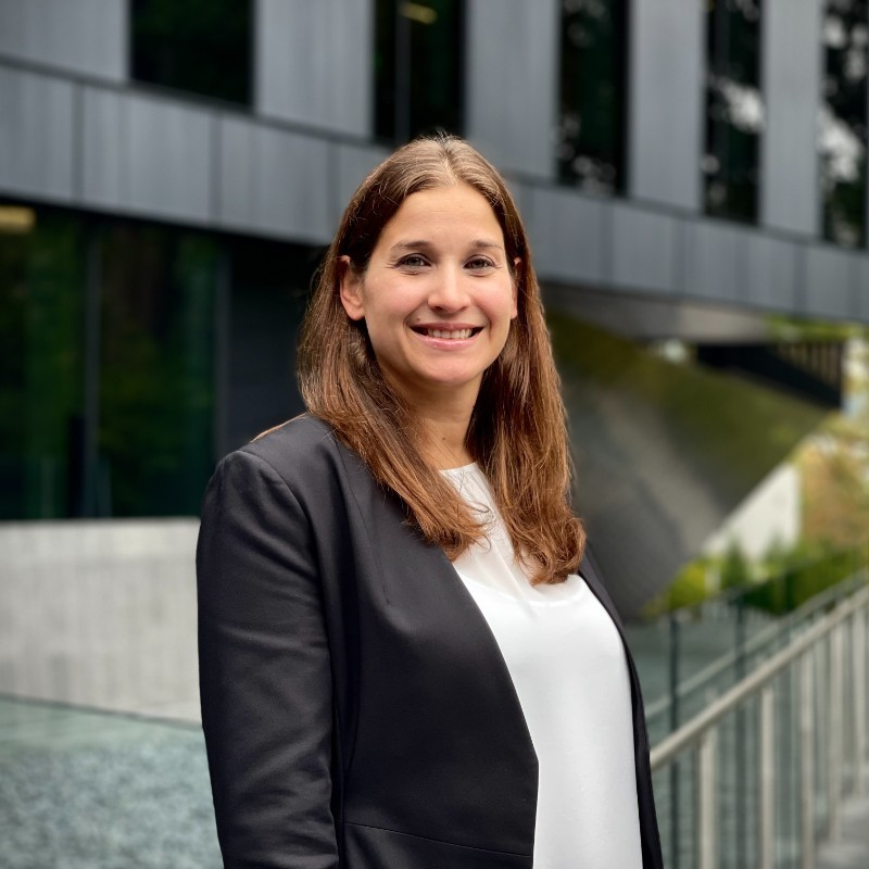 Amanda Kinney Van Schoick avatar image