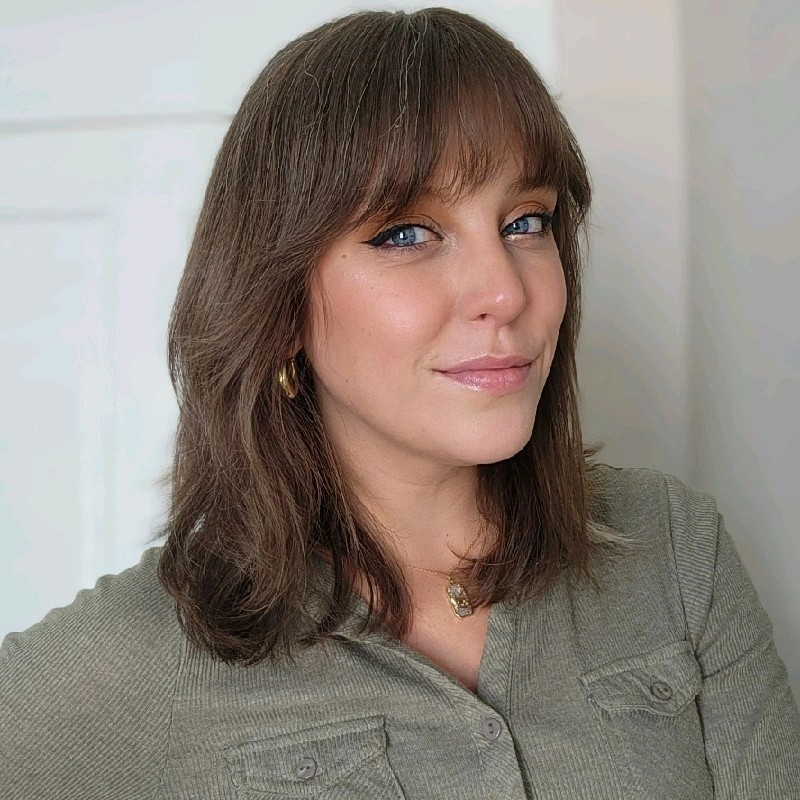 Emily Wells avatar image