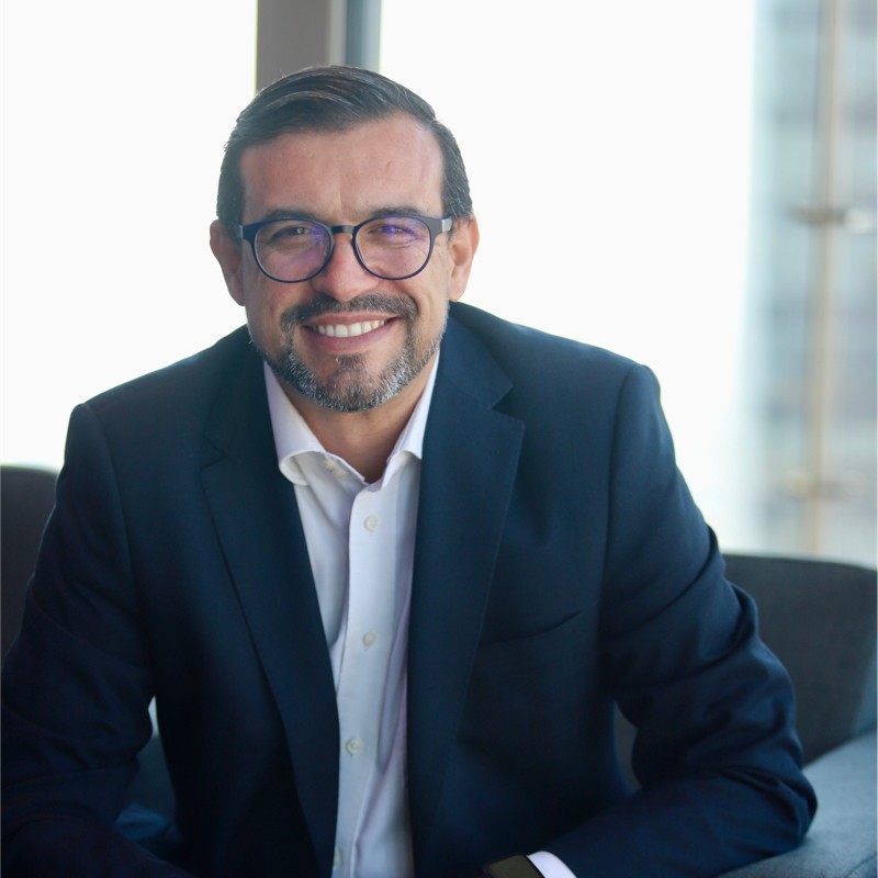 Claudio Neiva avatar image