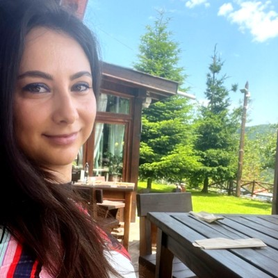 Ani Ivanova avatar image