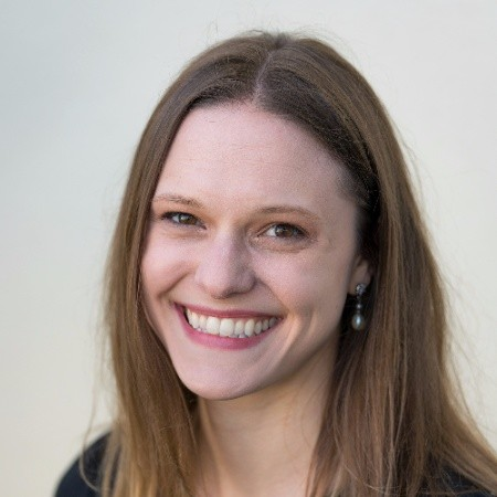 Elena Lien avatar image