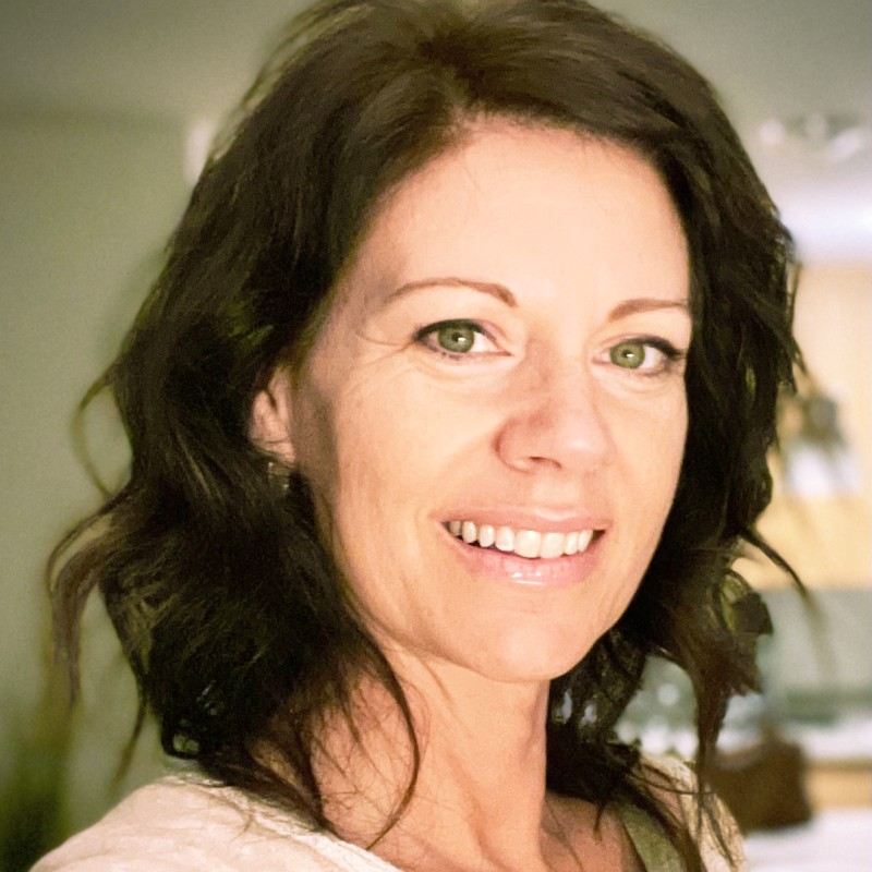 Laura Linden avatar image