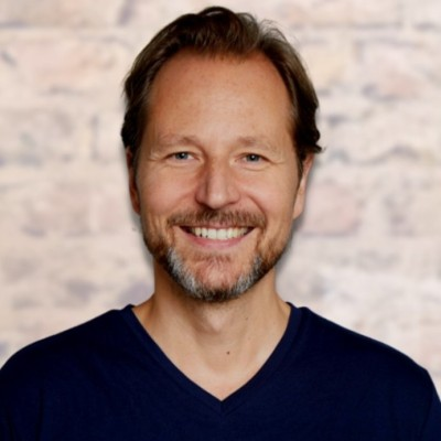 Oliver Schwarzer avatar image
