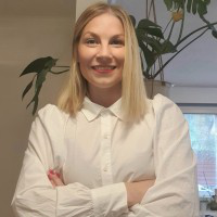 Minna Laine avatar image