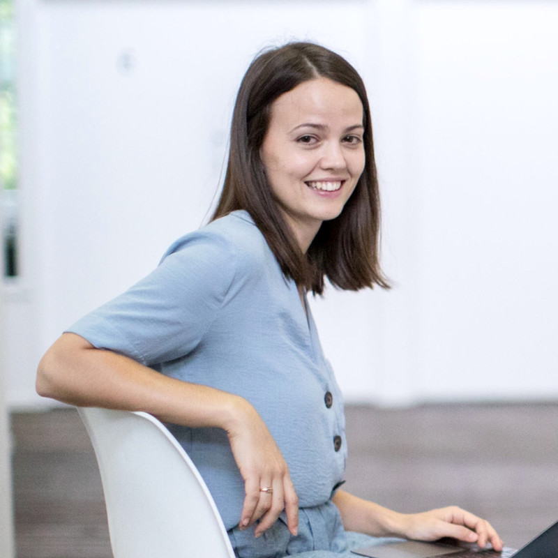 Elly Spiro avatar image