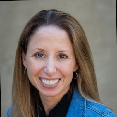 Holly DuBois avatar image