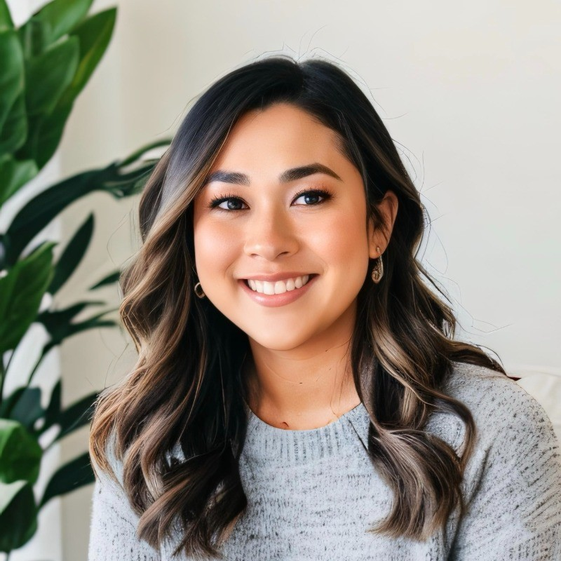 Emily Lonetto avatar image