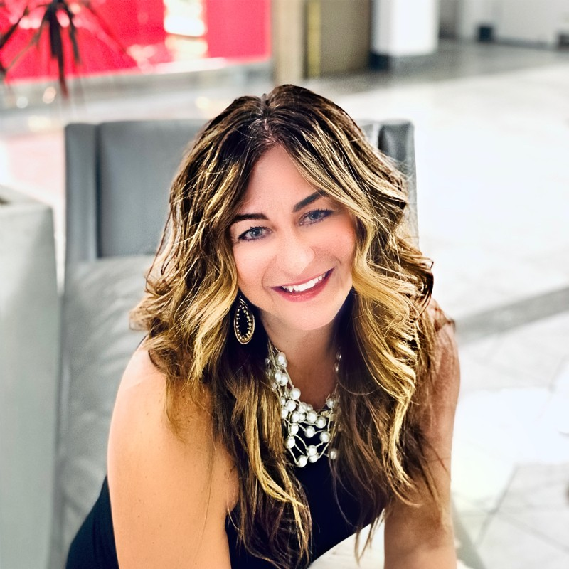 Violet Ostrowski SRES, SFR, CLHMS avatar image