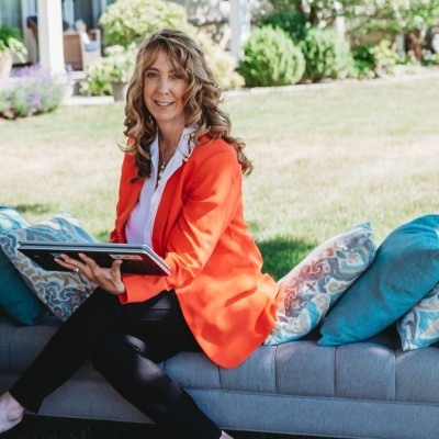 Rosetta Metz avatar image