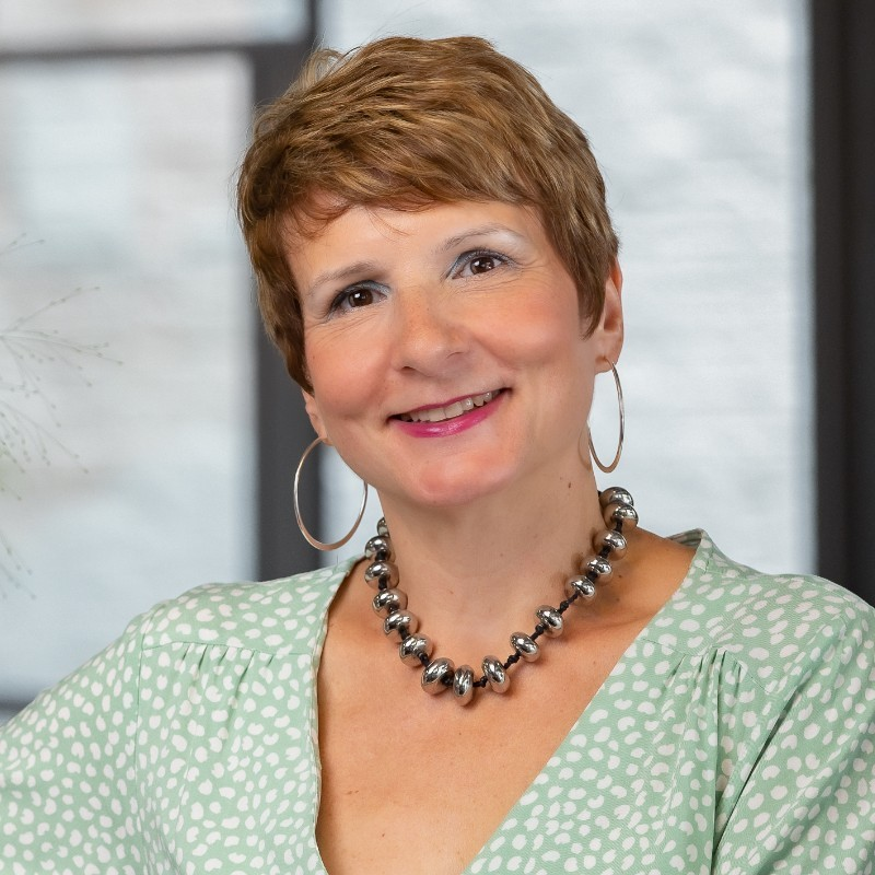 Isabelle Lewis avatar image