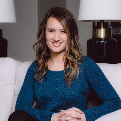 Rachelle Thayer avatar image