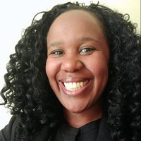 Monique Alves avatar image