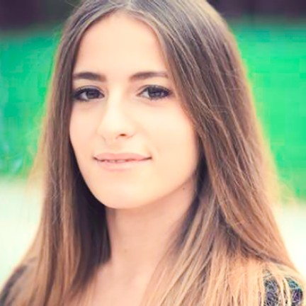 Emily Mia avatar image