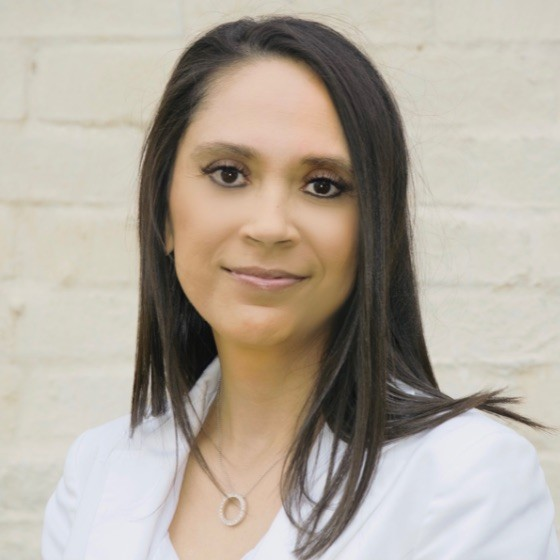 Laura Nava avatar image