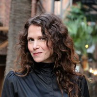 Bonnie Powers avatar image