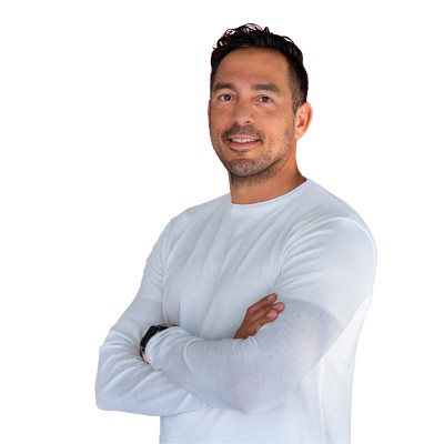 Stace de León avatar image