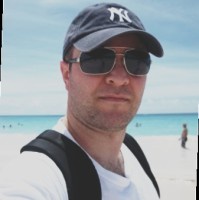 Robert Jakubov avatar image