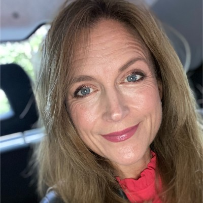 Katie Derham avatar image