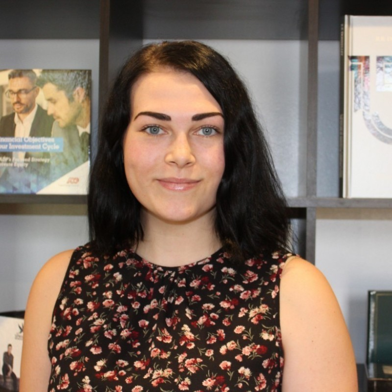 Elizabeth Super avatar image