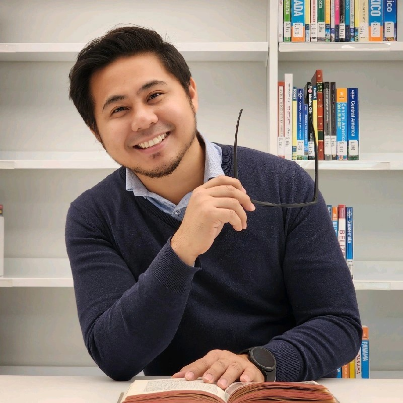 Vic Eldrin Munar avatar image