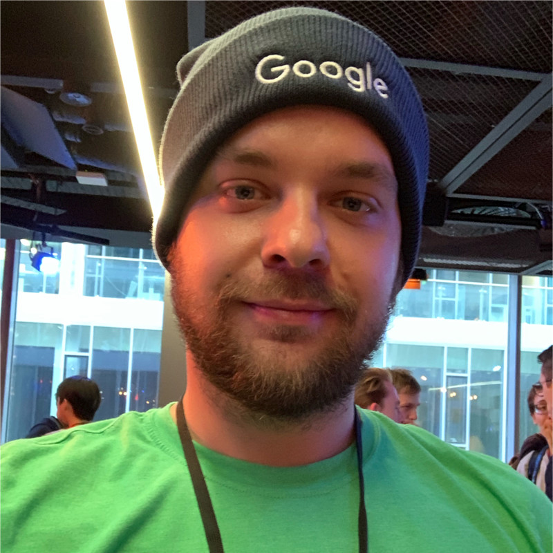 Vasja Pavlov avatar image