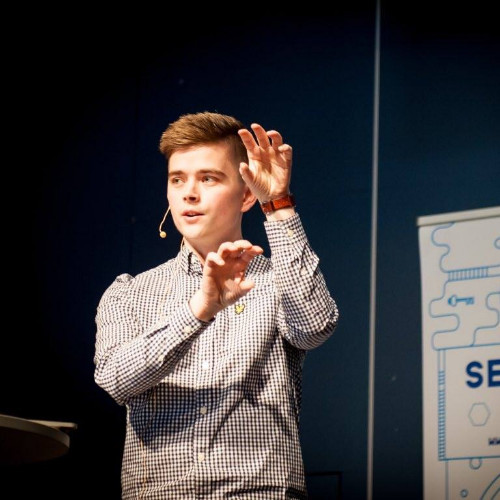 Mathias Karlsson avatar image