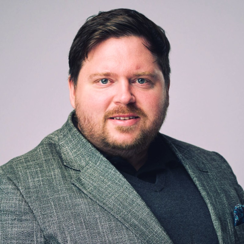 Simon Poulton avatar image