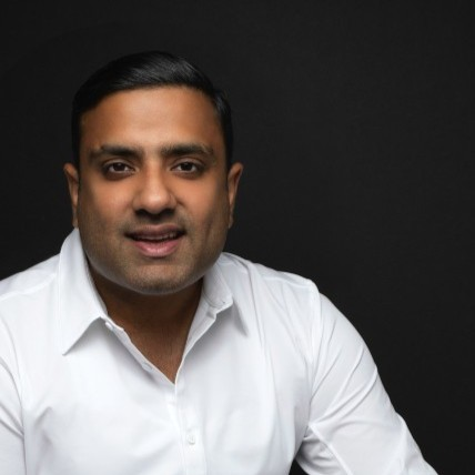 Ratan Bagga avatar image