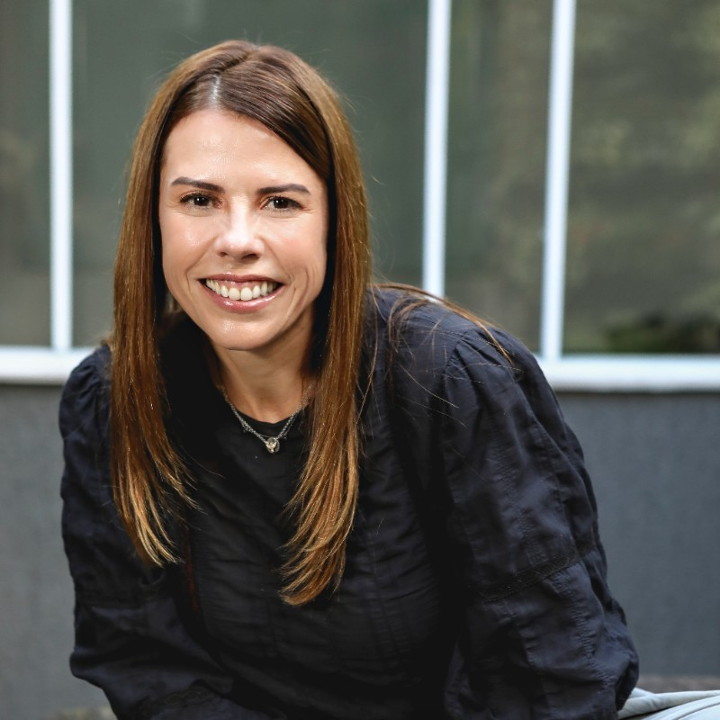 Ana Elisa A. C. de Siqueira avatar image