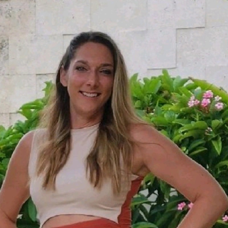 Lindsey Buechner avatar image