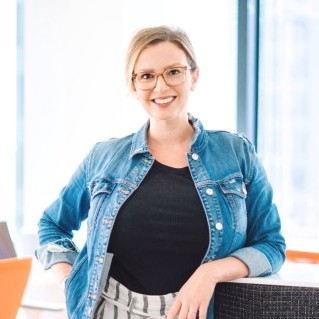 Alana Altmann avatar image