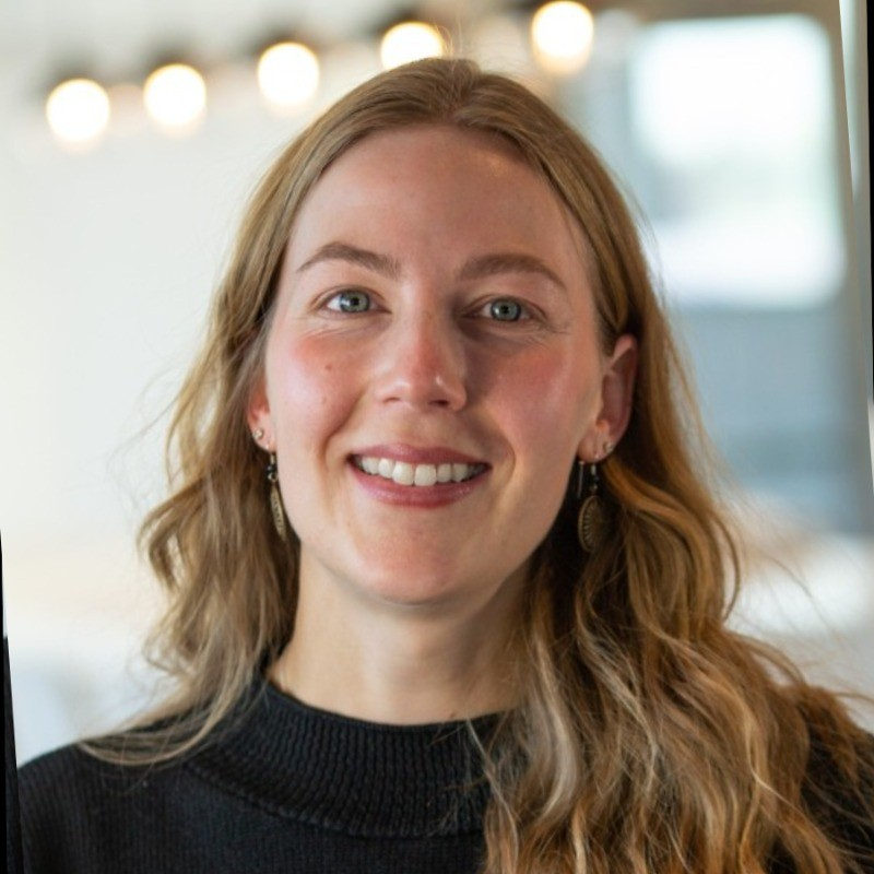 Julia Eckart avatar image