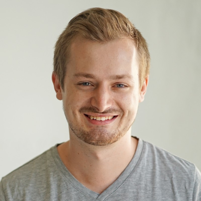 Leon Szeli avatar image