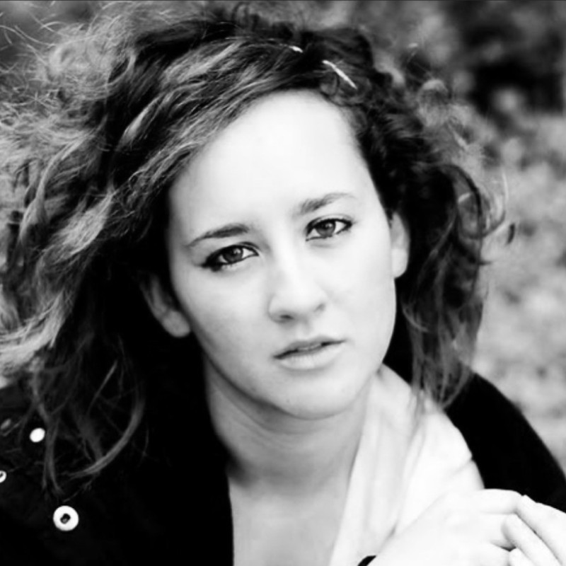 Anna Harris avatar image