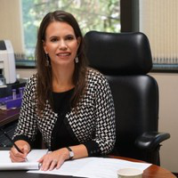 Lisa Barnes avatar image