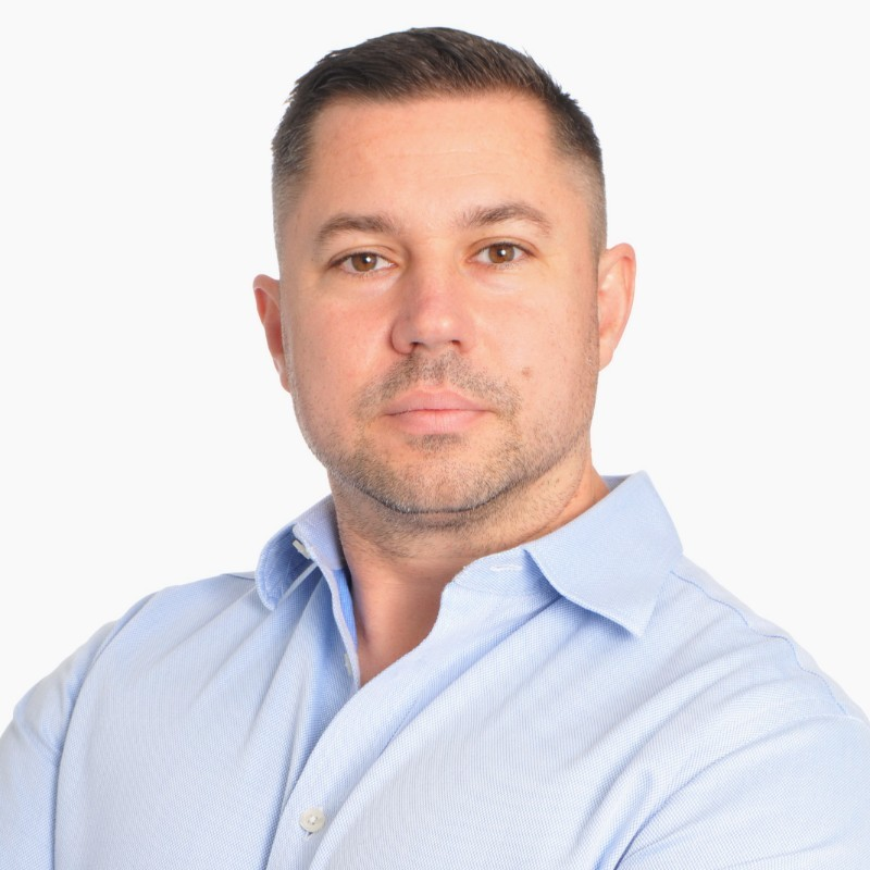 Roberto Mijat avatar image