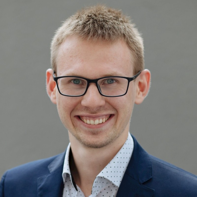 Lorenz Schneidmadel avatar image