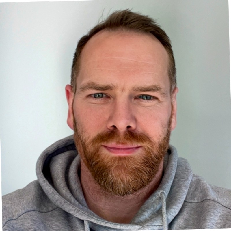 Simon Ruben Hemph avatar image