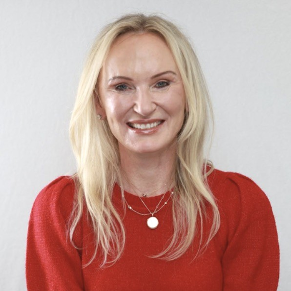 Ivana Schnur, MD, PhD avatar image