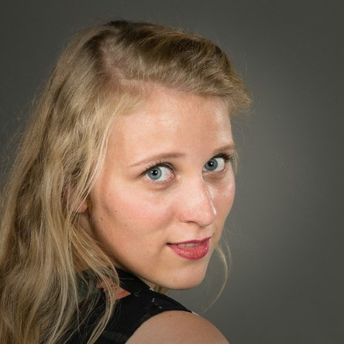 Léa Petitbon avatar image