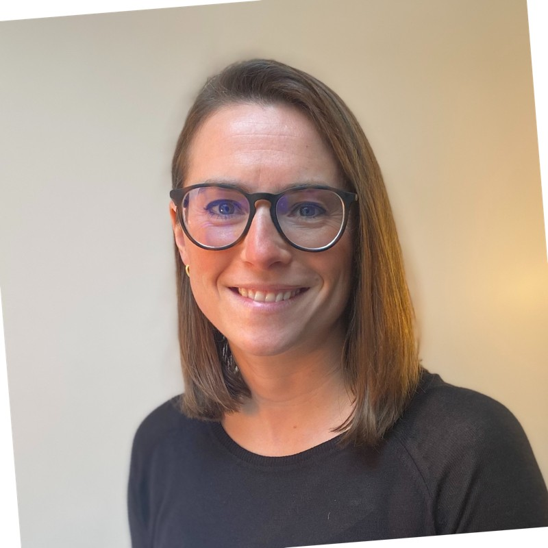 Jennifer Leigh avatar image