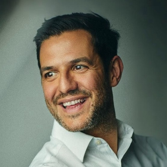 Roberto Carreras avatar image