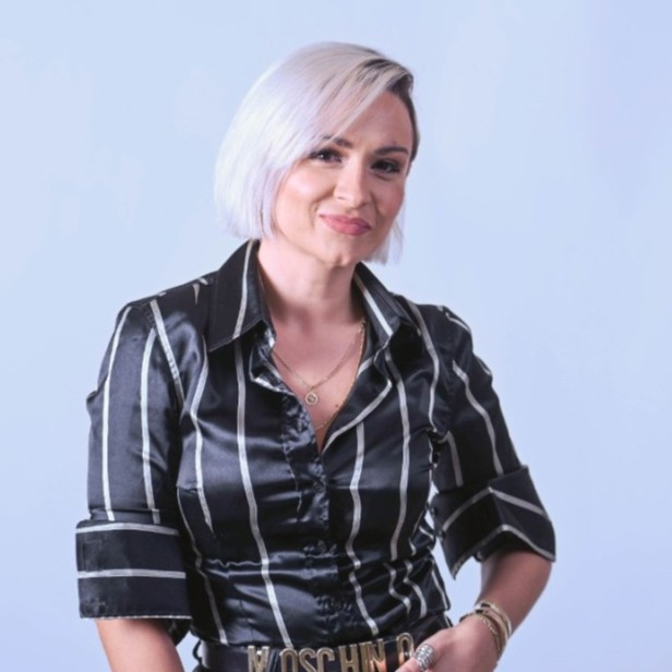 Eleni Kiprida Qafzezi avatar image