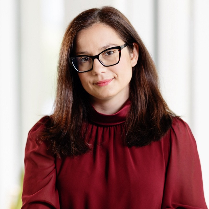 Elena Vassileva avatar image