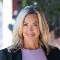 Stephanie Howard O'Brien avatar image