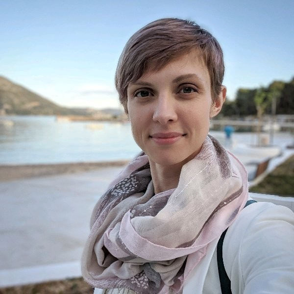 Sasha Paleeva avatar image