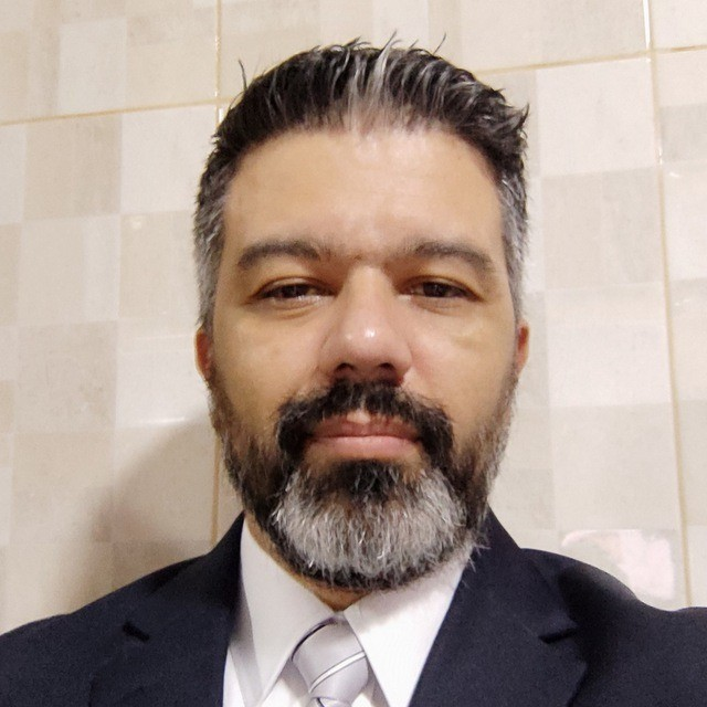 Vicente Freire avatar image