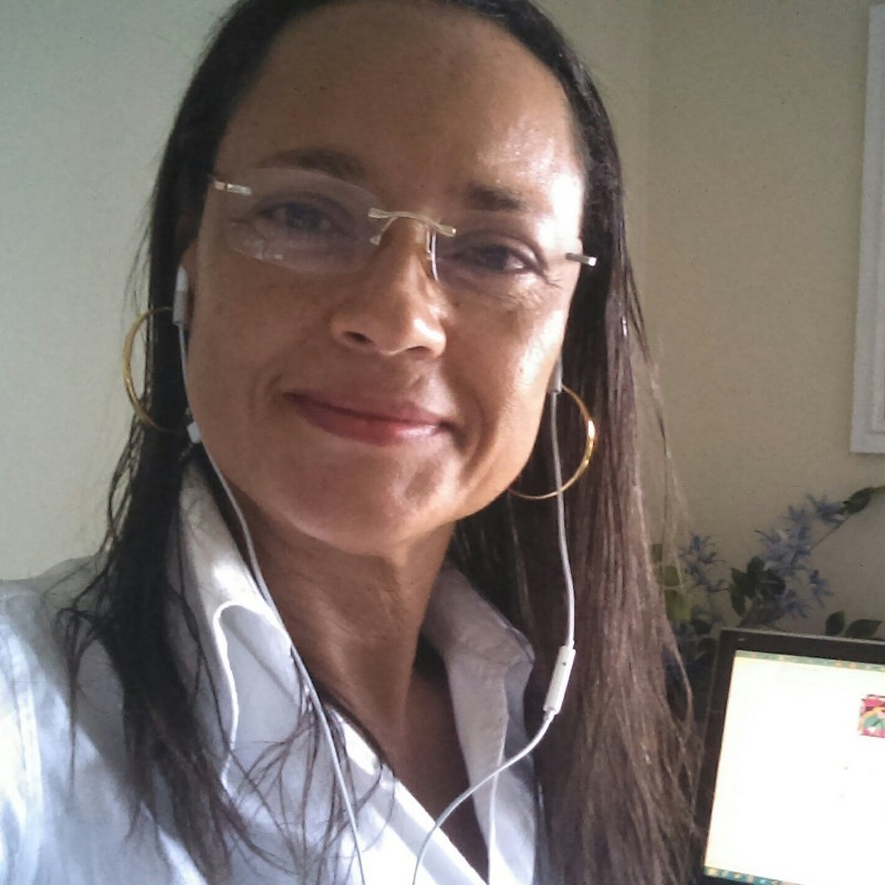 Jaqueline Silva avatar image